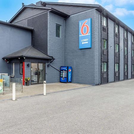 Motel 6 Niagara Falls, On Near The Falls 외부 사진