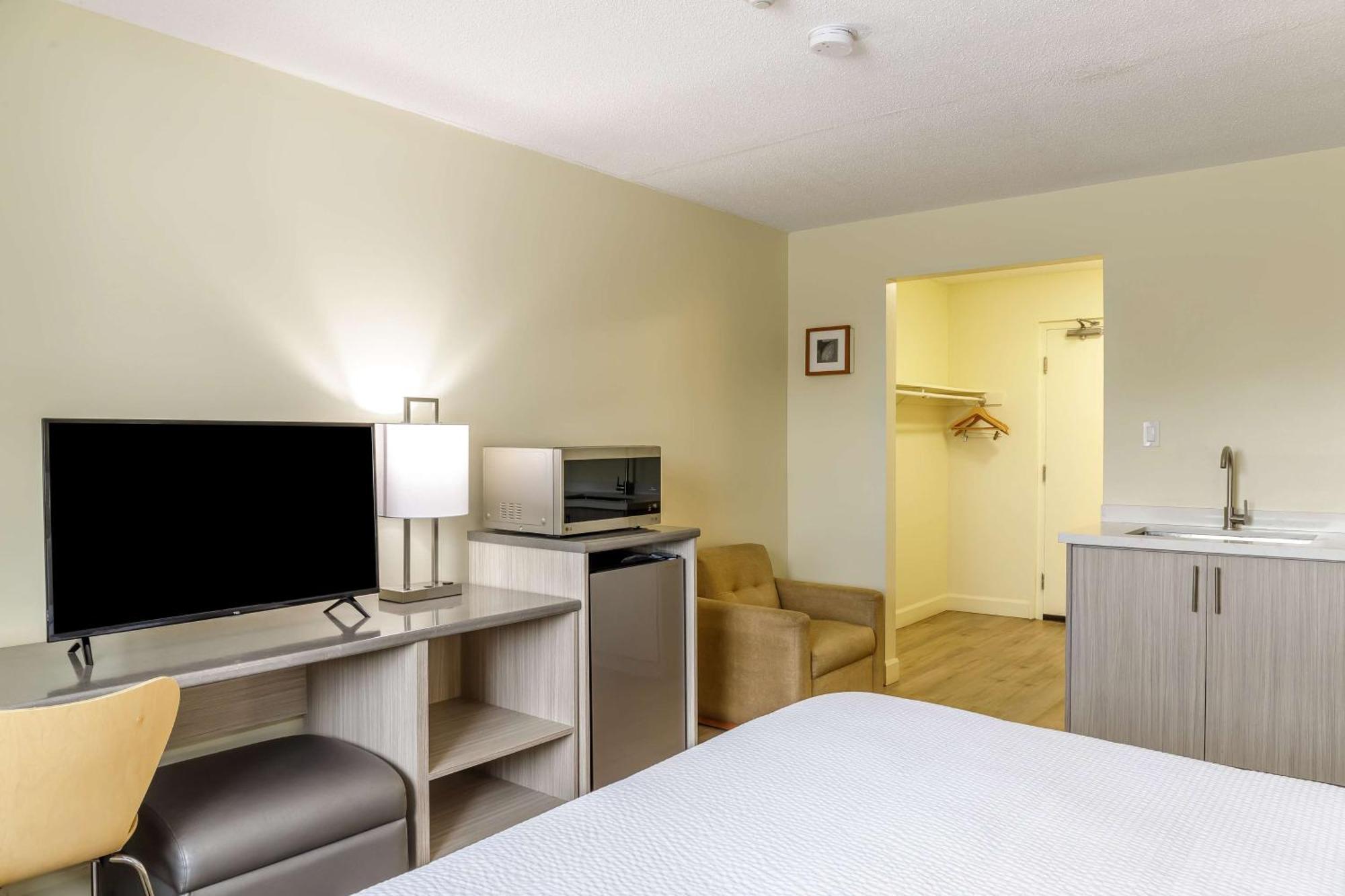 Motel 6 Niagara Falls, On Near The Falls 외부 사진