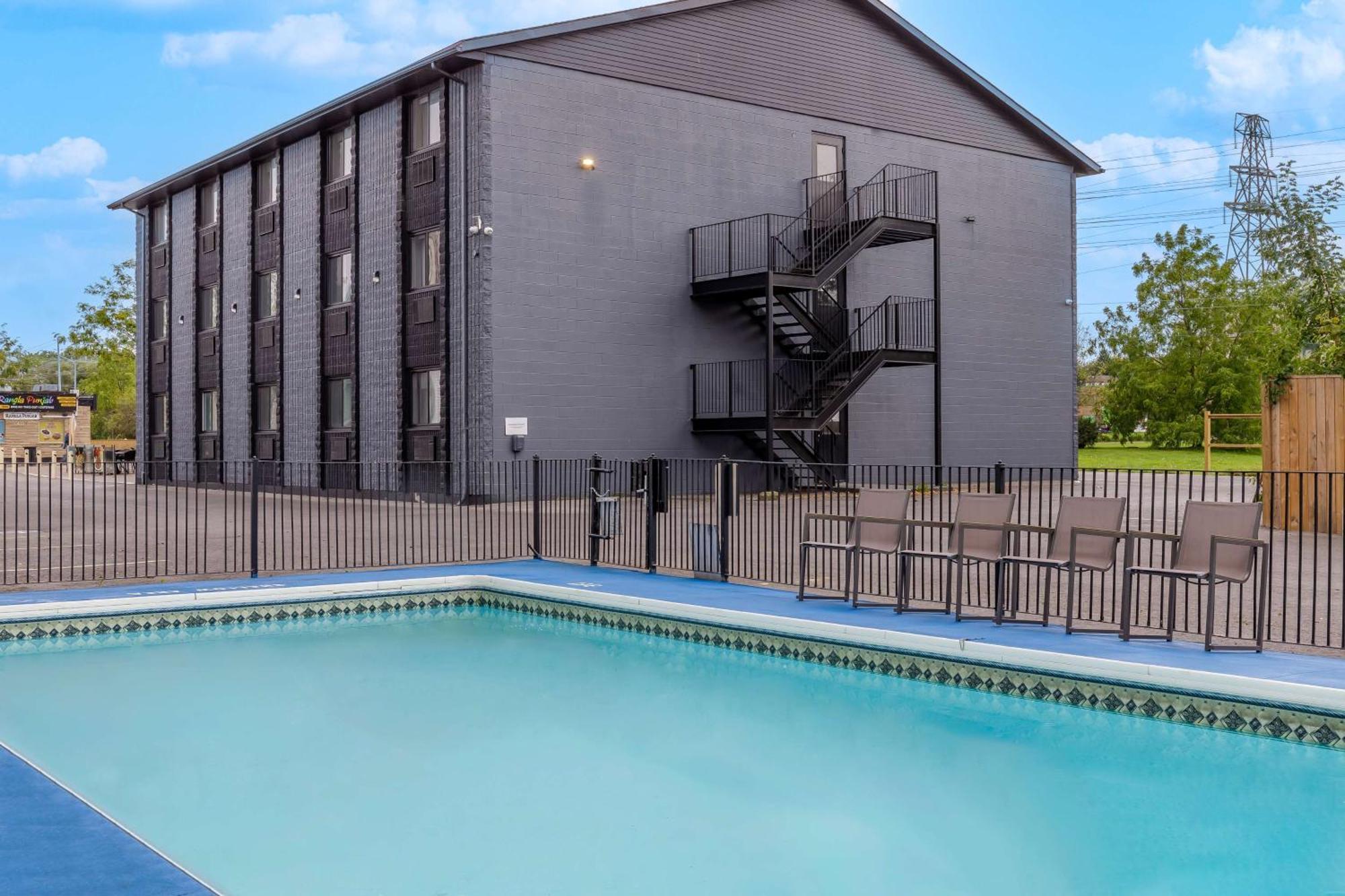Motel 6 Niagara Falls, On Near The Falls 외부 사진