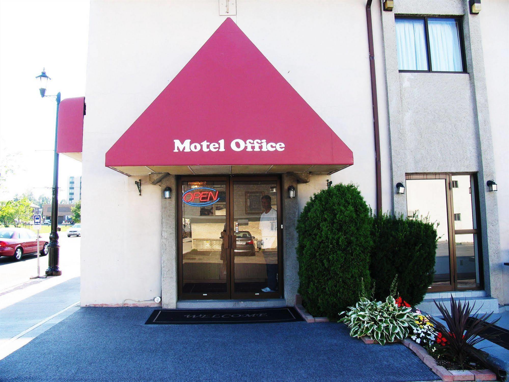 Motel 6 Niagara Falls, On Near The Falls 외부 사진