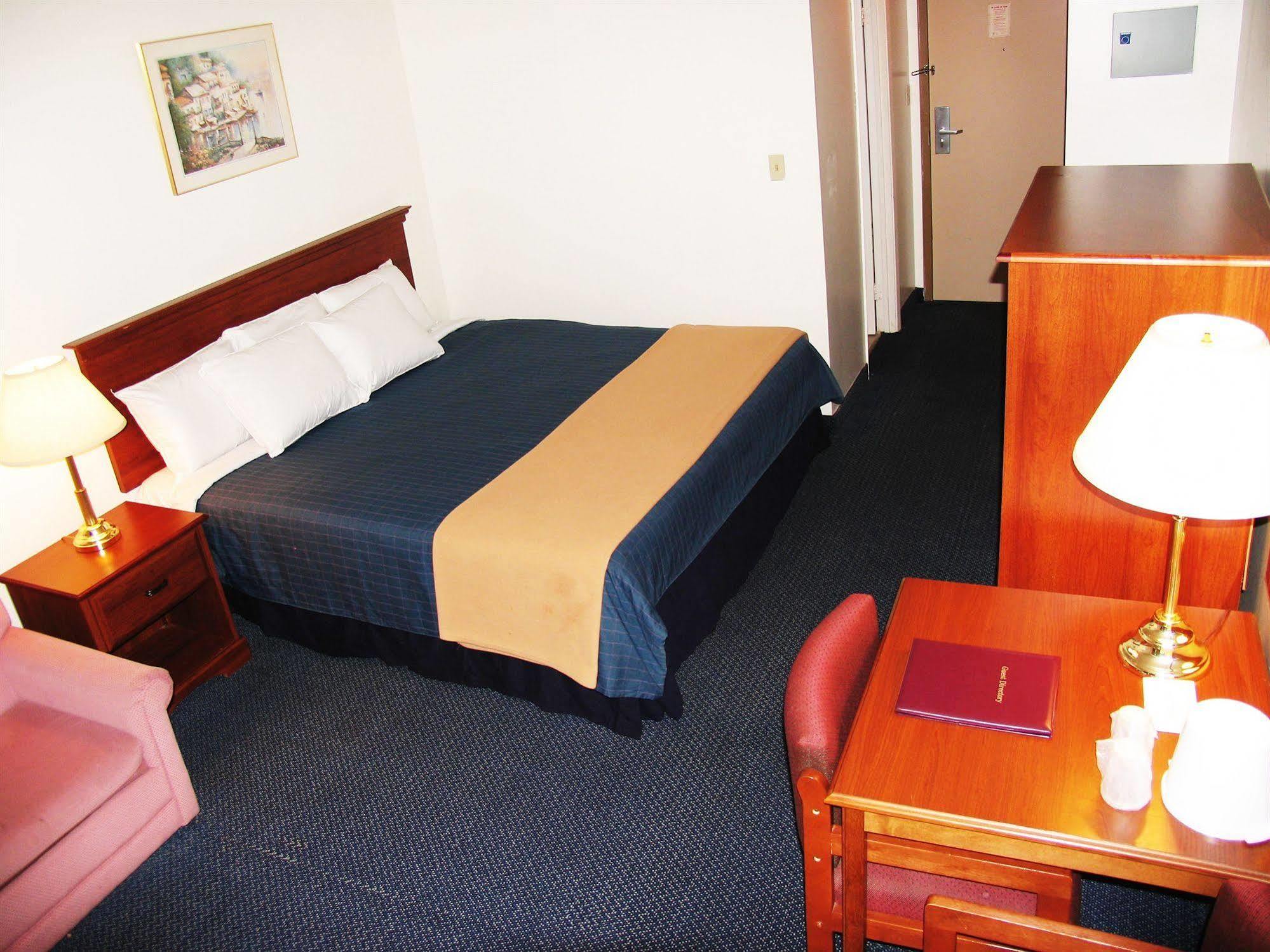 Motel 6 Niagara Falls, On Near The Falls 외부 사진